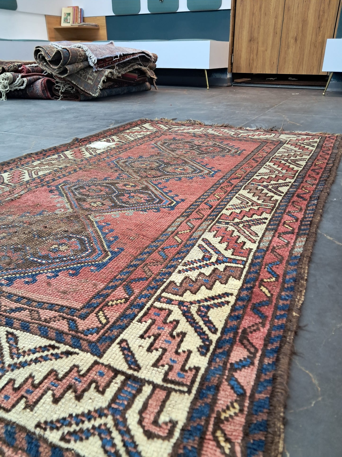 Kelardasht Medallion Carpet